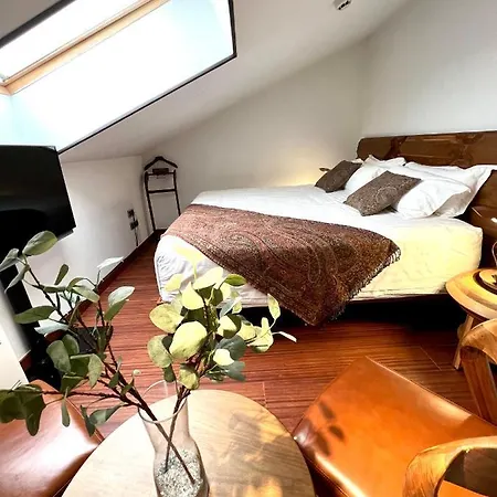 Anahita Boutique Hotel