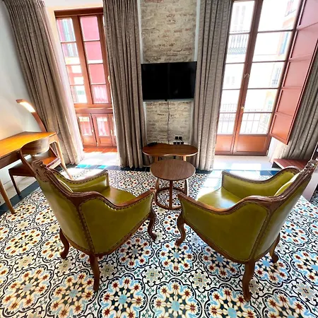 Готель Anahita Boutique 4*